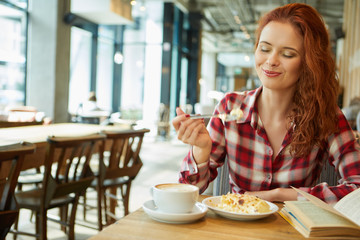 girl in a cafe