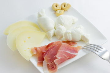 Mozzarella and cheese from Puglia