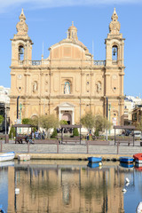 Fototapeta na wymiar Colonial church at La Valletta on Malta