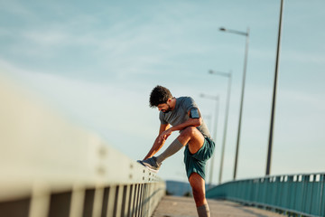 Preparing for his race