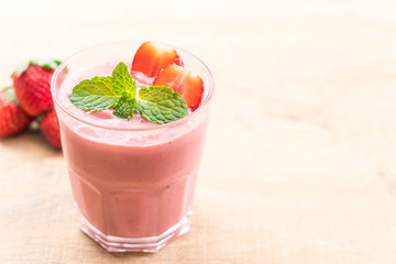 strawberry smoothies milkshake
