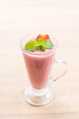 strawberry smoothies milkshake