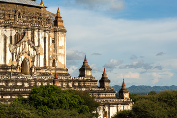 Fototapeta na wymiar Landscape view with the old temples of Bagan, Myanmar (Burma)