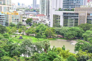 Fototapeta premium Aerial View of Benjasiri Park Near Phrom Phong Area