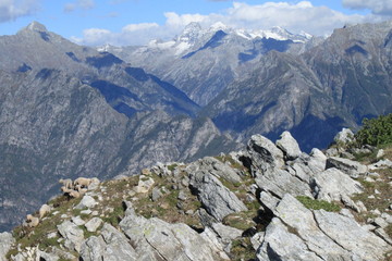 Alpenzauber / Blick vom Monte Berlinghera auf die Rätischen Alpen mit Pizzo Badile