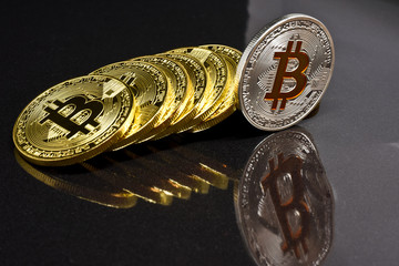 Bitcoin piece monnaie virtuel internet finances argent