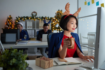 Enjoying Christmas in office