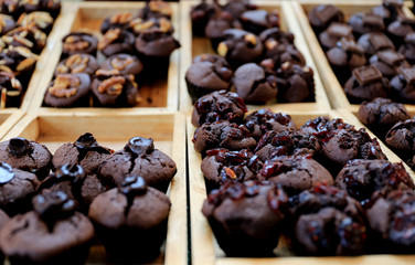 Brownie cake on wooden tray