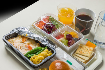 一般的な機内食　Flight meal of the general economy class