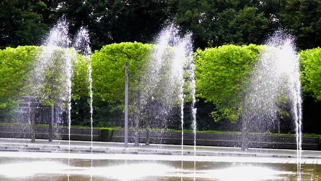 Wasser Font&auml;ne - Wasser Spiele im Park