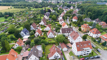 Luftaufnahme einer Kleinstadt