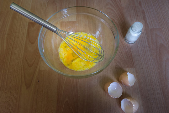 Raw fresh eggs in a glass bowl, cooking