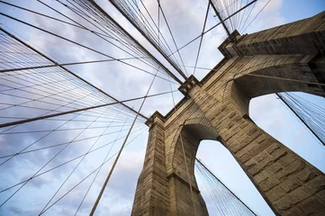 Foto op Aluminium Brooklyn Bridge New York City close-up architectonisch detail © lazyllama