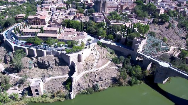 La Ciudad Histórica de Toledo está inscrita en la Lista Oficial de los Bienes Patrimonio de la Humanidad  desde 1986