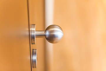 round door handle