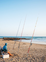 Fototapeta na wymiar Angler am Atlantik bei Cadiz