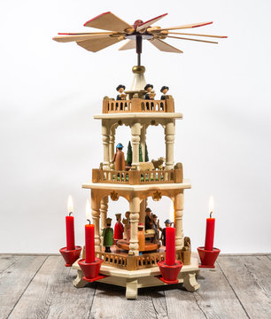 sch&ouml;ne alte antike weihnachtspyramide, pyramide weihnachten