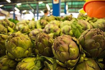sale of artichokes on a stall