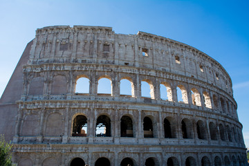 Fototapeta na wymiar view of the colosseum in rome