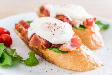 egg benedict on plate