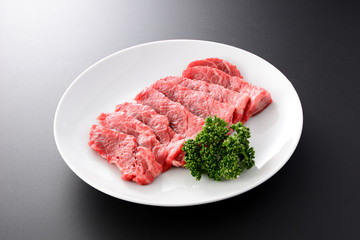 牛肉　かた　焼肉用