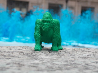 gorilla and the blue fountain