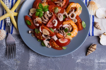 Salad with seafood