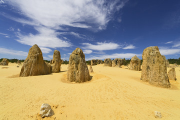 Fototapeta na wymiar Pinnacles - Western Australia