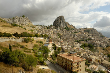 Fototapeta na wymiar Ancient town of Caltabellotta in Sicily