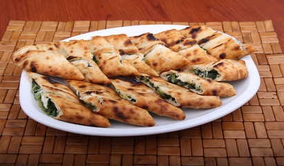 ıspanaklı kapalı pide