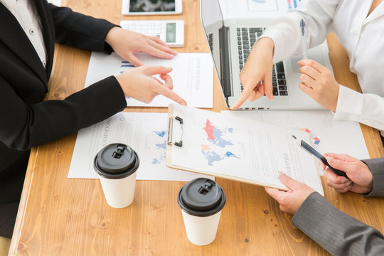 会議のイメージ
