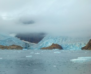 Arctique iceberg canoë Kayak expédition mer 