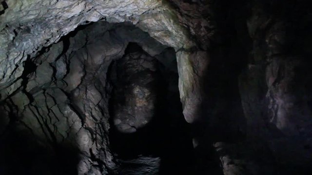 Miniera sotterranea di piombo e rame