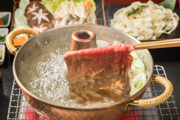 高級和牛でしゃぶしゃぶ　Shabu-shabu hot pot Japanese beef