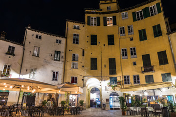 Piazza dell&rsquo;Anfiteatro, Lucca, Tuscany, Italy