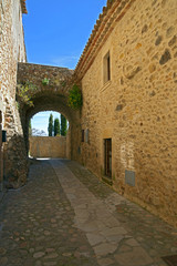 Pals pueblo tipico de temporda en Girona Cataluña España