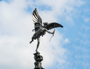 Amor Memorial