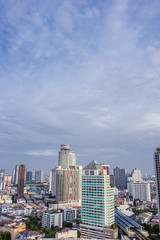 Fototapeta na wymiar city buildings with blue sky