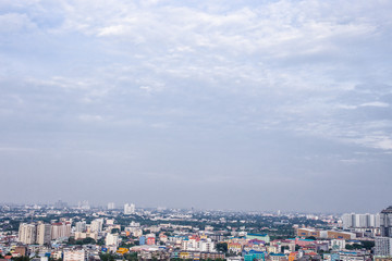 Obraz premium Bangkok Ekamai city buildings with blue sky