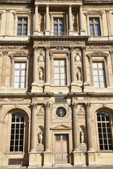 Fototapeta na wymiar Façade cour Carrée du Louvre à Paris, france