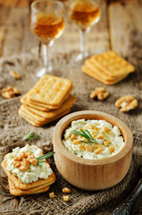 Blue cheese spread with walnuts