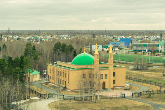 Mosque in the city of Langepas