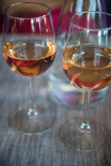 Appetizer with rosè wine