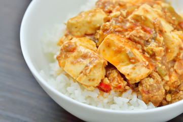 マーボ丼