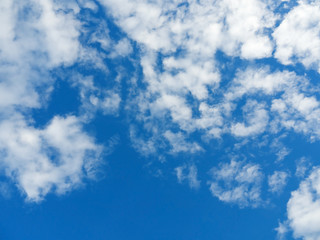 Obraz premium Landscape View of Blue Sky with Cloud Background