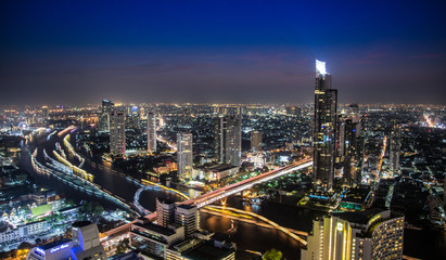 Fototapeta na wymiar Views of Bangkok by night