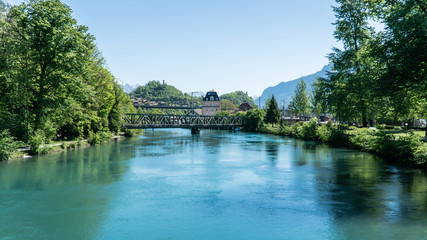 Fototapeta na wymiar Scenery of Swiss city of Interlaken on Brienz lake