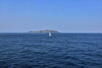 地内島とヨット