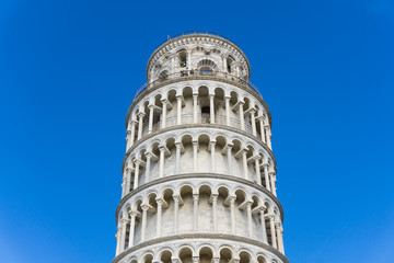 Fototapeta premium Campo dei Miracoli: Torre di Pisa di 3 quarti superiore