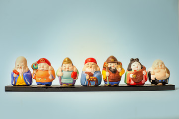 japanese seven gods of luck figures